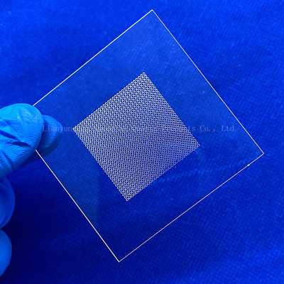 99.99% ความบริสุทธิ์สูง Quartz Plate Laser Grooving Fused Silica Quartz Glass Window Quartz Glass Sheet ผงกระจก