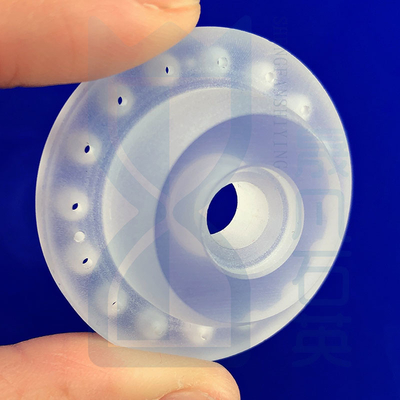 อุณหภูมิสูง ทนทานต่อการกัดกรองครึ่งประสานงานพิเศษ Quartz Frosted Flange Quartz Perforated Flange