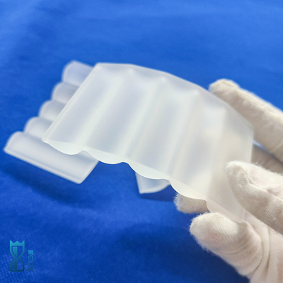 โรงงานผลิตผลงานสูง สับซ้อนซิลิก้า Custom ไม่เป็นปกติ Frosted Quartz Sheet Glass Plate