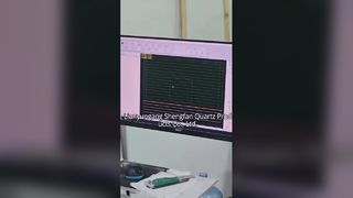 การตัดด้วยความแม่นยำการเจาะด้วยเลเซอร์การเซาะร่องแผ่นกระจกควอตซ์